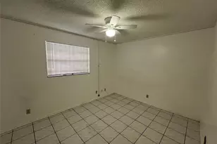 230 SW 1st St, Pompano Beach, FL 33060 - Photo 7