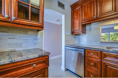 3431 NW 50th Ave, Unit #206, Lauderdale Lakes, FL 33319 - Photo 11