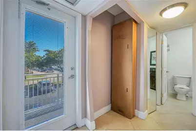 3431 NW 50th Ave, Unit #206, Lauderdale Lakes, FL 33319 - Photo 13