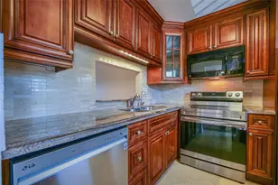 3431 NW 50th Ave, Lauderdale Lakes, FL 33319 - Photo 9