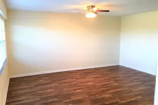 551 SW 135th Ave, Pembroke Pines, FL 33027 - Photo 3