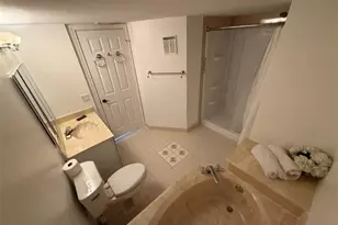 2521 NW 104th Ave, Sunrise, FL 33322 - Photo 11