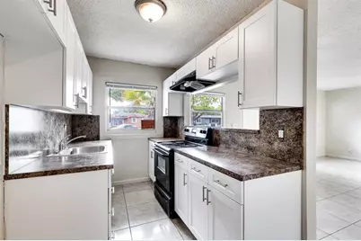 1745 NW 29th Lane, Fort Lauderdale, FL 33311 - Photo 5