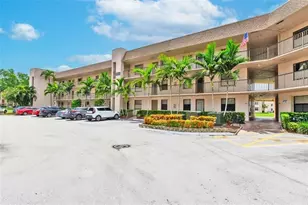 10304 Sunrise Lakes Blvd, Sunrise, FL 33322 - Photo 21