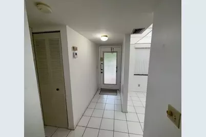 10304  Sunrise Lakes Blvd, Unit #202, Sunrise, FL 33322 - Photo 11