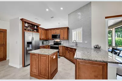 4910 NW 104th Ave, Coral Springs, FL 33076 - Photo 11