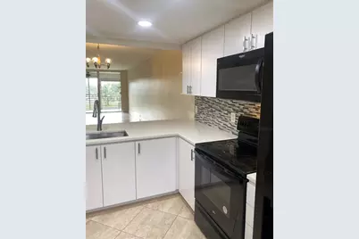 3499  Oaks Way, Unit #304, Pompano Beach, FL 33069 - Photo 5