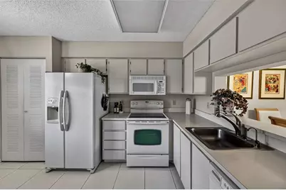 7351 Kinghurst Drive #106, Delray Beach, FL 33446 - Photo 9
