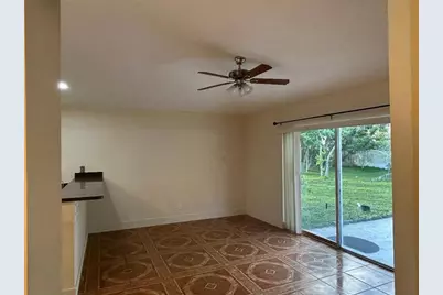 9095 SW 20th St, Miramar, FL 33025 - Photo 19