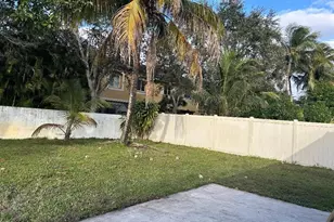 9095 SW 20th St, Miramar, FL 33025 - Photo 11