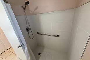 6805 NW 75th Dr, Fort Lauderdale, FL 33321 - Photo 21