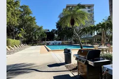 3520  Oaks Way, Unit #306, Pompano Beach, FL 33069 - Photo 11