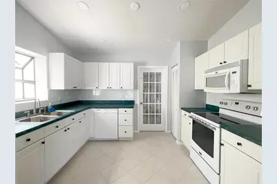 4940 NW 92nd Ave, Sunrise, FL 33351 - Photo 11