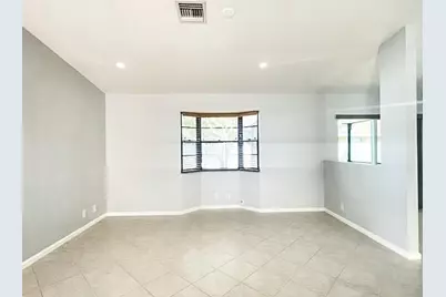 4940 NW 92nd Ave, Sunrise, FL 33351 - Photo 9