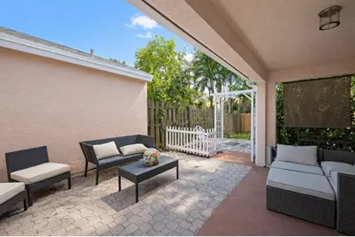 4425 SW 72nd Ter, Davie, FL 33314 - Photo 13