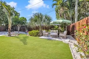 2412 NE 4th St, Pompano Beach, FL 33062 - Photo 21