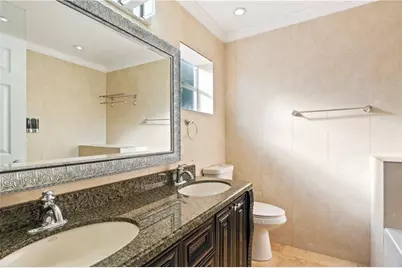 19340 NE 19 Av, North Miami Beach, FL 33179 - Photo 33