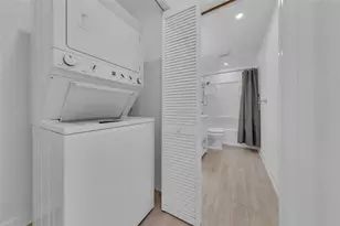 170 Cypress Club Dr, Pompano Beach, FL 33060 - Photo 23