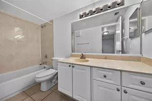 711 N Pine Island Rd, Plantation, FL 33324 - Photo 7