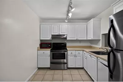 711 N Pine Island Rd, Plantation, FL 33324 - Photo 11