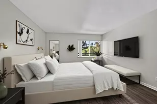 711 N Pine Island Rd, Plantation, FL 33324 - Photo 1