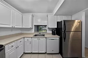 711 N Pine Island Rd, Plantation, FL 33324 - Photo 13