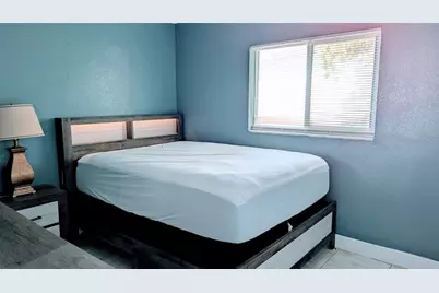 5710 NW 13th Ct, Lauderhill, FL 33313 - Photo 9