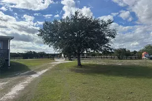 8121 NW 58th Ln, Okeechobee, FL 34972 - Photo 7