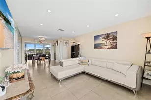 941 Crystal Lake Dr, Deerfield Beach, FL 33064 - Photo 5