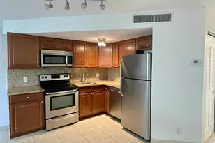 41 Deer Creek Rd, Deerfield Beach, FL 33442 - Photo 9