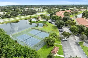 12950 Vista Isles Dr, Plantation, FL 33325 - Photo 23