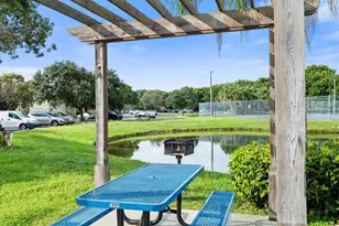 12950 Vista Isles Dr, Plantation, FL 33325 - Photo 21