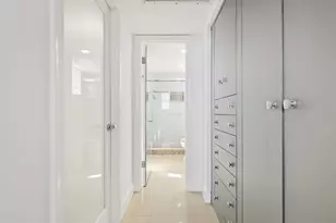 6450 Collins Ave, Miami Beach, FL 33141 - Photo 19