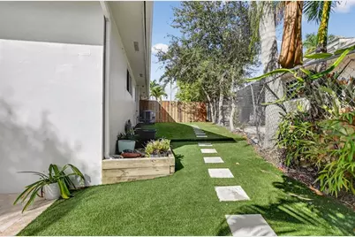 100 SW 8th Avenue, Boca Raton, FL 33486 - Photo 29