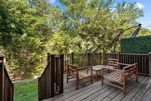 2477 NE 135th St, North Miami, FL 33181 - Photo 9