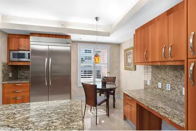 2051 SE 3rd St, Unit #203, Deerfield Beach, FL 33441 - Photo 9