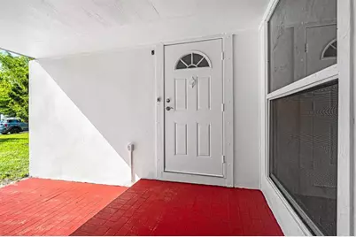 7007 NW 64th St, Tamarac, FL 33321 - Photo 9