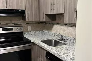 44 SE 14th St, Boca Raton, FL 33432 - Photo 1