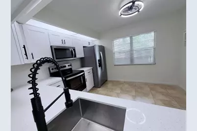 1110 SW 125th Ave, Unit #208 M, Pembroke Pines, FL 33027 - Photo 3