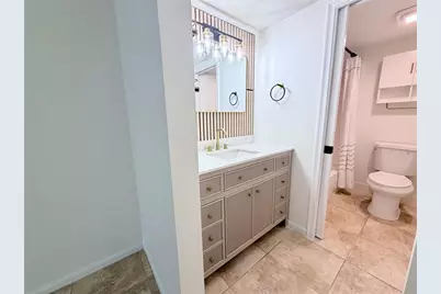 1110 SW 125th Ave, Unit #208 M, Pembroke Pines, FL 33027 - Photo 9