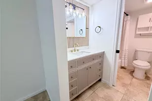 1110 SW 125th Ave Unit #208 M, Pembroke Pines, FL 33027 - Photo 9