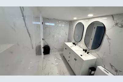 10 SE 13th St, Unit #B3, Boca Raton, FL 33432 - Photo 39