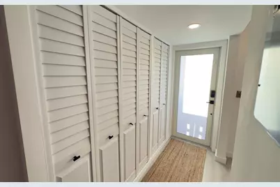 10 SE 13th St, Unit #B3, Boca Raton, FL 33432 - Photo 51