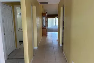 4210 Lucerne Villas Ln, Lake Worth, FL 33467 - Photo 11