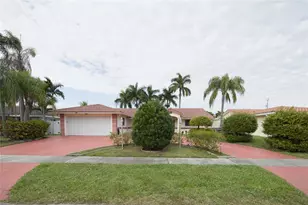 1261 Rodman St, Hollywood, FL 33019 - Photo 3