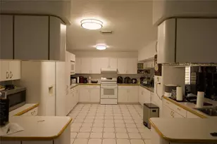 1261 Rodman St, Hollywood, FL 33019 - Photo 9