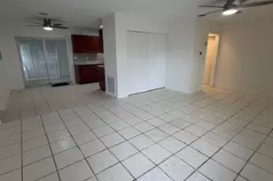 500 NW 8th Ct, Boynton Beach, FL 33426 - Photo 3