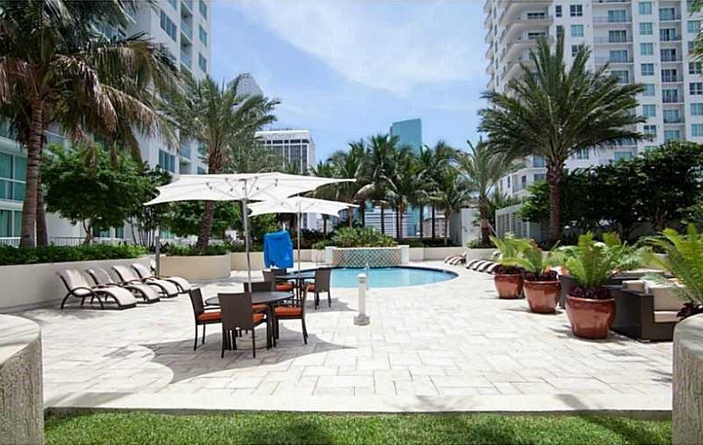 244 Biscayne Blvd, Miami FL 33132-2219 exterior