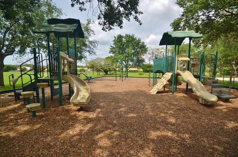 11110 Minneapolis Dr, Hollywood FL 33026-4941 exterior