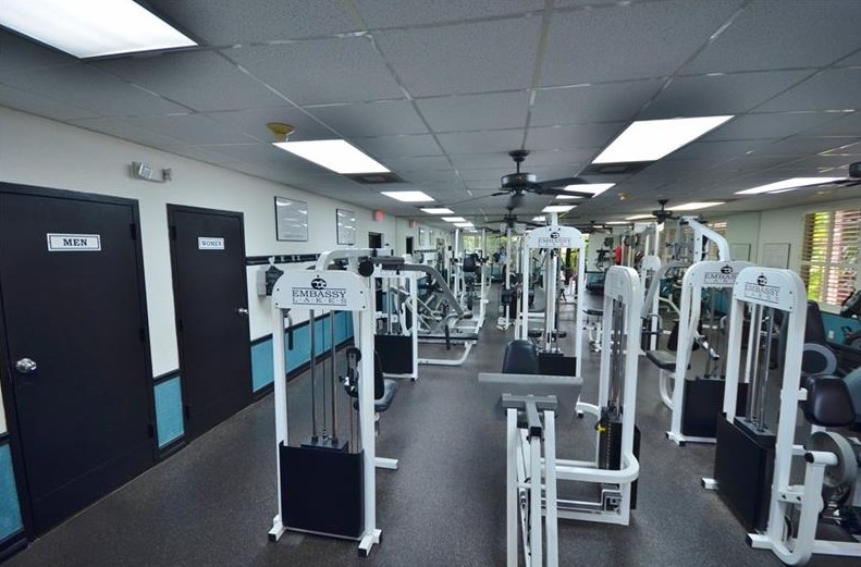 11110 Minneapolis Dr, Hollywood FL 33026-4941 exterior